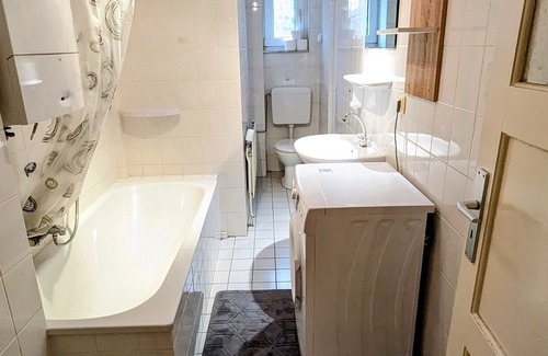Innenhafen Apartamento | Central apartment for 4 people with parking & washing machine