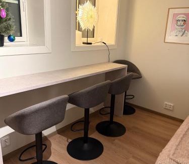 Tromso Apartamento | Central Apartment in Down Town Aurora villa