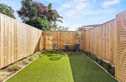 Mount Albert Casa | Central Auckland Townhouse