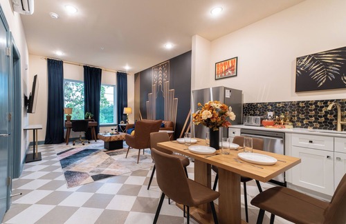 Downtown Apartamento | Central Bryan Modern Escape