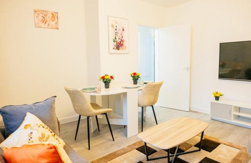 Plasnewydd Apartamento | Central Cardiff Cozy 2BR near stadium, shops, Uni