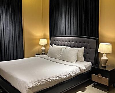 Bahria Town Apartamento | Central City 2BHK by StayMehman