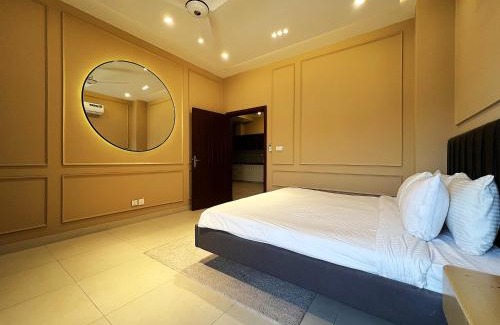 Bahria Town Apartamento | Central City 2BHK by StayMehman