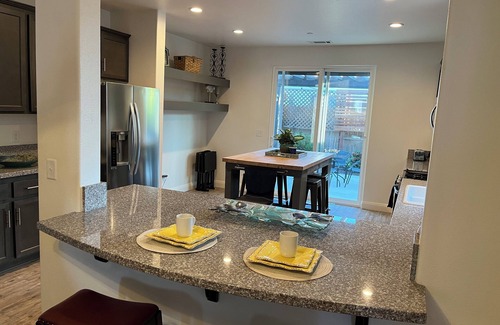 Callender Casa | CENTRAL COAST NEAR, BEACH, GOLF, WINERIES, VANDENBURG AFB, SANTA BARBARA, PISMO.