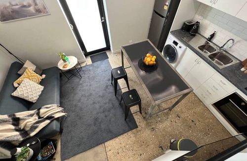 Devonport Apartamento | Central Devonport 1 Bedroom Loft Apmnt & Aircon