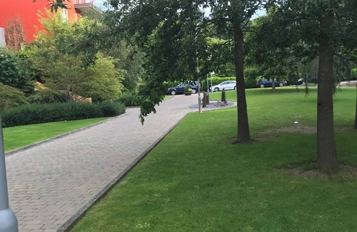 Castleknock Apartamento | Central Dublin 2-Bed Apartment -Sleeps 5 & Parking