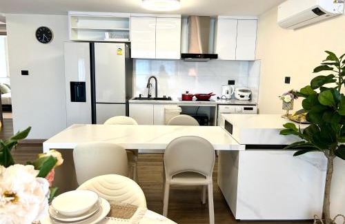 Chiang Mai Apartamento | central festival 3-bedroom luxury Resort style condo