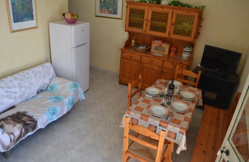 San Foca Casa | Casa de vacaciones céntrica con terraza y jardín; aparcamiento disponible