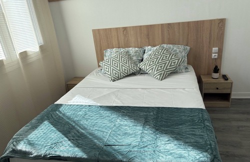 Saint-Priest Hotel | Central Hotel