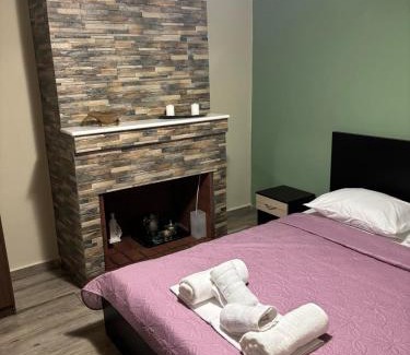 Karpenisi Apartamento | Central House in kastraki