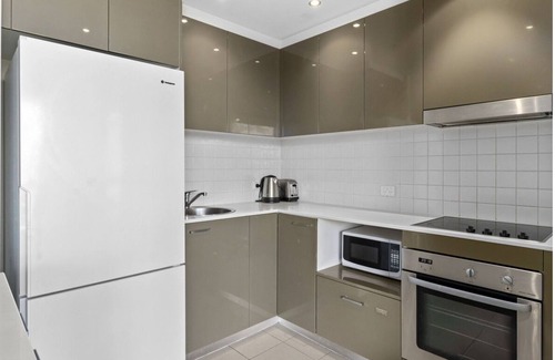 City West Apartamento | Central Lakeview Apartments