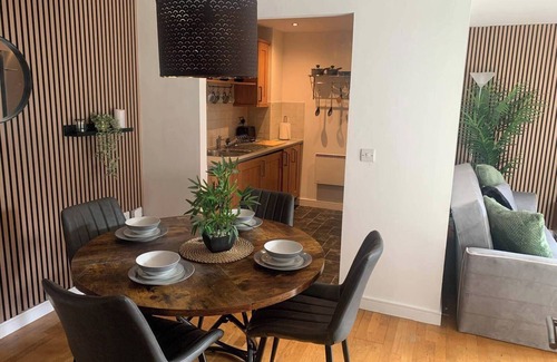 RopeWalks Apartamento | Central Liverpool Apartment-sleeps 6-free Parking