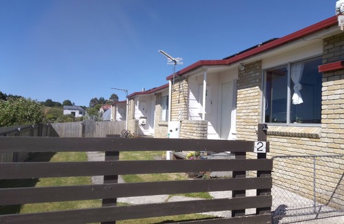 Waratah Apartamento | Central Location To Platypus! Waratah Waterfall Retreat Unit3 Free Pay TV & WiFi