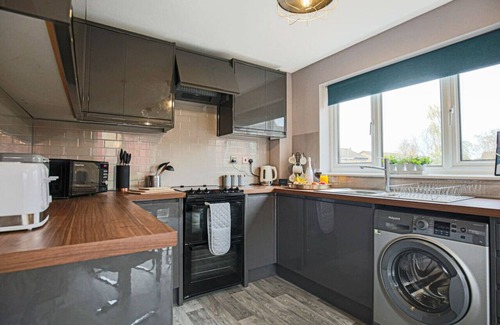 Milton Keynes Casa | ⭐️Central MK House with Garden, Parking & Smart TV⭐️