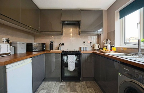 Milton Keynes Casa | ⭐️Central MK House with Garden, Parking & Smart TV⭐️