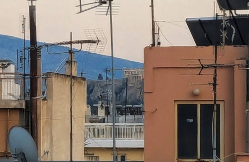 Kolokinthou Apartamento | Central Penthouse | Starlink 300 Mbps | Views | Fully Equipped for Long Stays