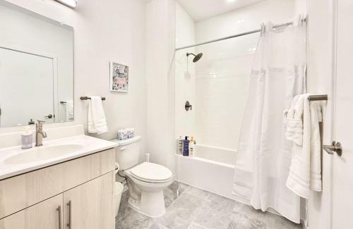 Poplar Apartamento | Central Philly 1Br Apt with Gym