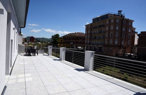 Canelli Apartamento | Central River Apartment Appartamento DI Recentissima Ristrutturazione
