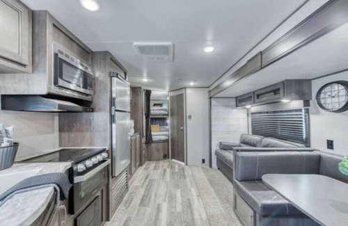 Tower District Casa | Cozy Retreat on Wheels: Charming RV Trailer