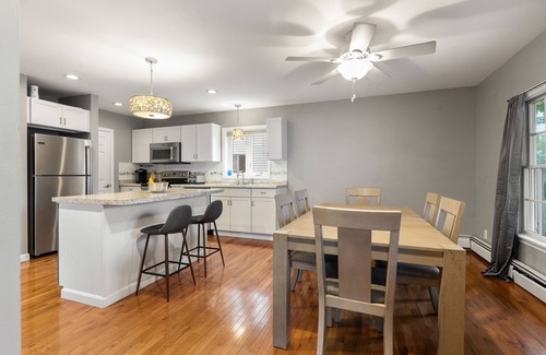 Southern Coast Apartamento | Central Saco Stay Comfort & Style for Your Getaway