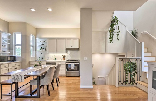 Cortez Hill Casa | Central San Diego Townhome: Walk to Downtown!