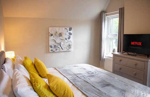 Stamford Casa | Central Stamford Townhouse With Parking