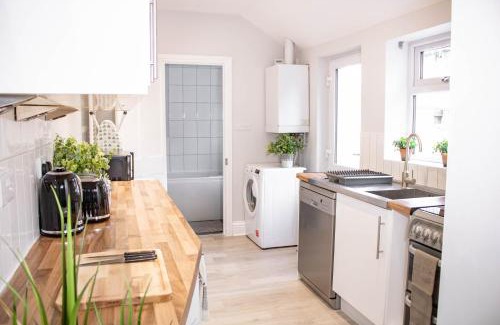 Stamford Casa | Central Stamford Townhouse With Parking