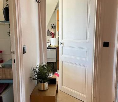 19th Arrondissement Apartamento | Centralised Apartment in Paris