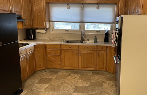 Prospect Casa | Centrally Located 3BR Single-Level House