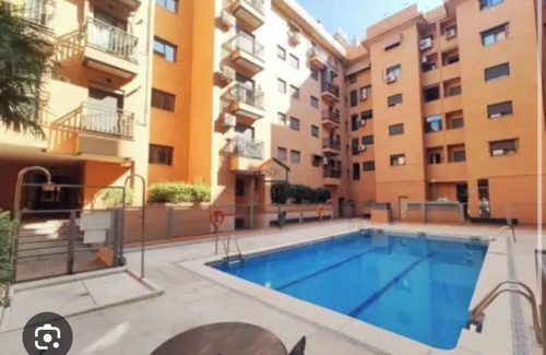 Legazpi Apartamento | Piso céntrico con piscina comunitaria
