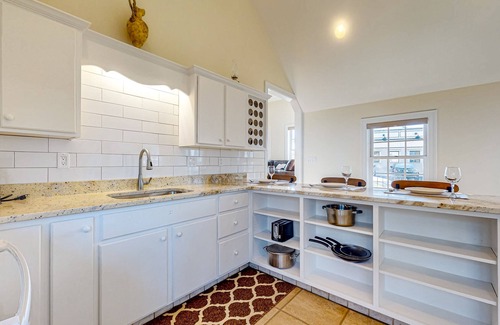 Gloucester Casa | Centrally located charmer with expansive patio, board games, & central AC
