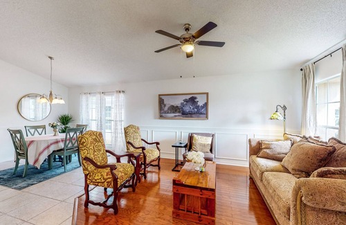 Casselberry Casa | Centrally located home with a firepit, large yard