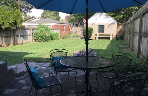 Beechmont Casa | Centrally Located Home. Expo Center. Airport. UofL