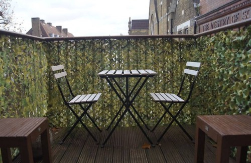 Bromley South Apartamento | Centrally Located in Islington. 4 mins walk to station 1 stop to Kings Cross Stn