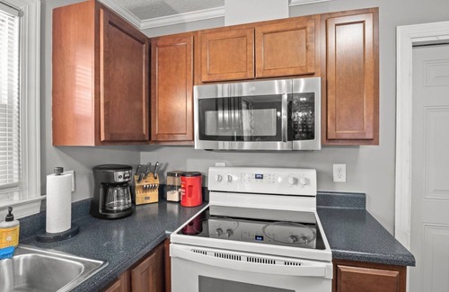 Greenville Casa | Centrally Located in Greenville! Many upgrades!