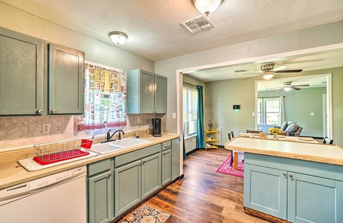 Lawton Casa | Centrally Located Lawton Home: Dogs Welcome!