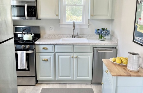 Centerville Casa | Centrally Located Quintessential Cape Cod Retreat