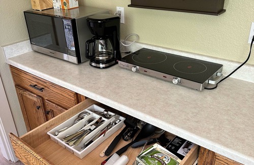 Ashland Apartamento | Centrally located Siskiyou mountain house studio