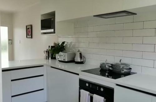 Takapuna Apartamento | Centre Takapuna 2 Beds & Garage & Netflix