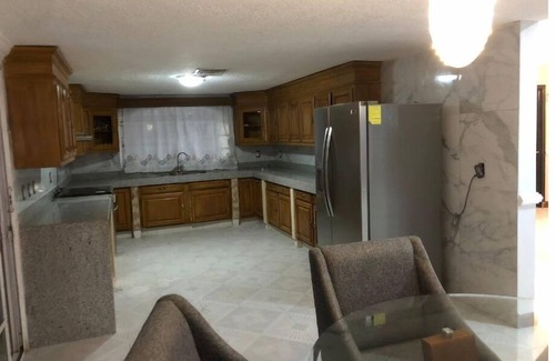 Torreón Casa | centrico, disney+, garage y minisplit(con factura)