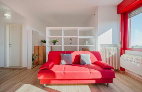 Favaro Veneto Apartamento | Cervino's Home - 20 min from Venice & Parking