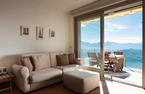 Plassi Apartamento | Cezanne - comfy flat with terrace and Lake view