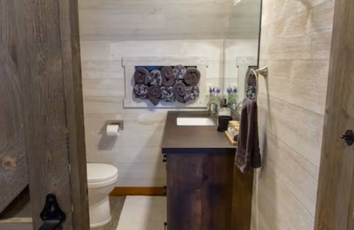 Homerville Cabina | CF Ranch & Cattle Co.- Lodge and CrossFit Gym