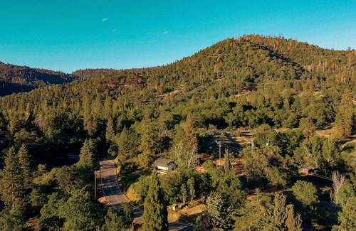 Pinehurst Alquiler De RV | CG36 Small 15X25 ft. Campsite/Shower - Kings Canyon & Sequoia NP