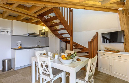 Baden Apartamento | Château De Kergonano by Interhome