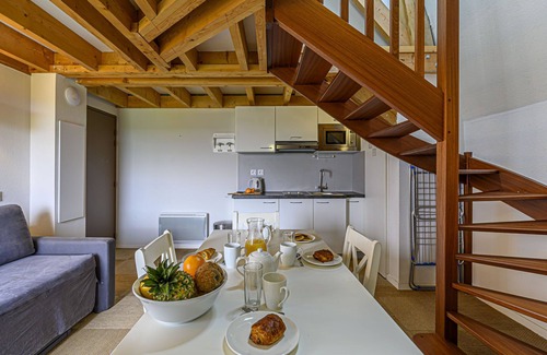 Baden Apartamento | Château De Kergonano by Interhome