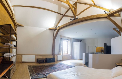 Saint-Fargeau Otro | Château de Saint-Fargeau stables