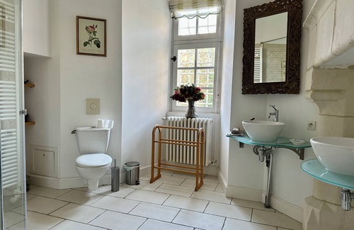 Artannes-sur-Indre Otro | Château des archevêques