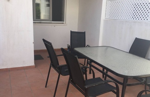 Alhama de Murcia Casa | Cheerful townhouse with porch and jacuzzi