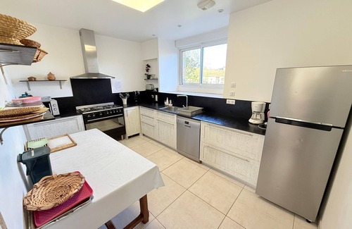 Saint-Martin-de-Fressengeas Casa | Dominio con encanto en el Périgord – piscina climatizada, zona de bienestar
